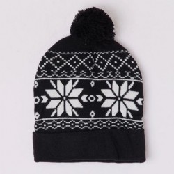 Zimní čepice s norským vzorem černá